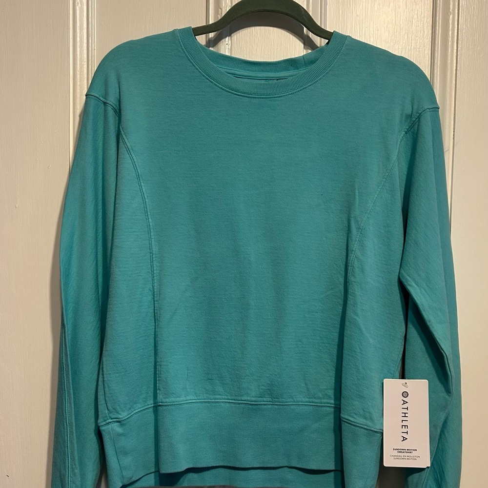 Athleta Green Long Sleeve Boxy Sweatshirt